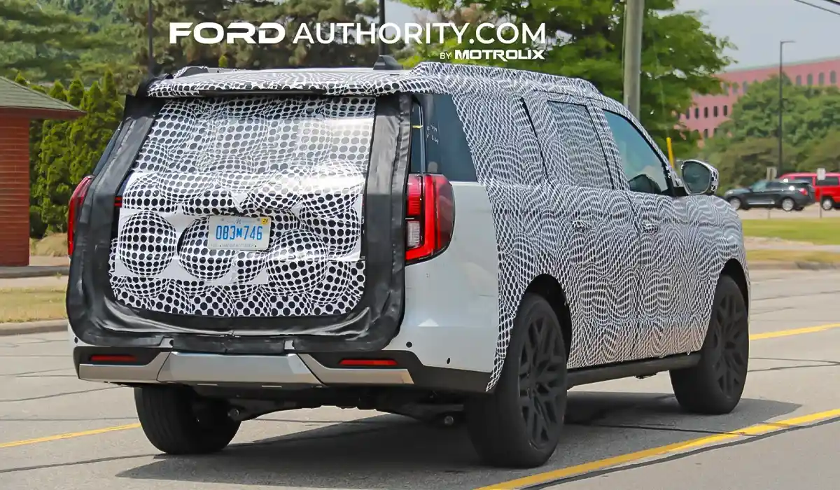 2025 Ford Expedition To Have Range Rover-Like Aesthetic Out Back 2025 Ford Expedition Changes